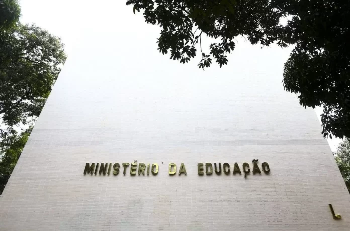 Fachada-ministerio_da_educacao_mec_credito_Marcelo_Camargo-Agencia_Brasil-1024x675-1.webp.webp