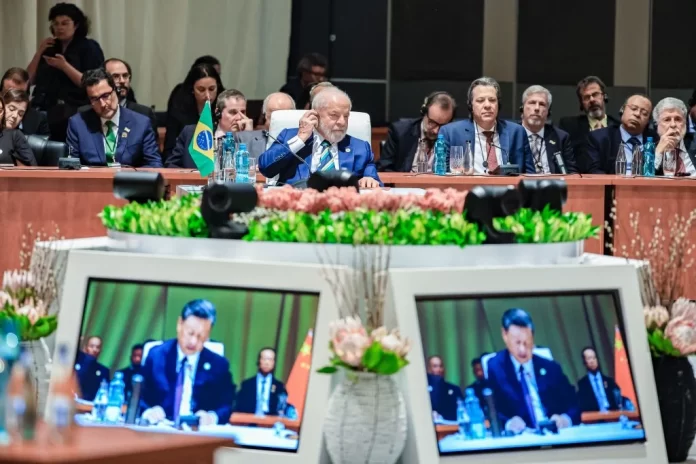 PT_cupula_BRICS_Lula_Xi-Jinping_Africa-do-Sul_Ricardo-Stuckert_Flckr_53136027642-1024x683-1.webp.webp