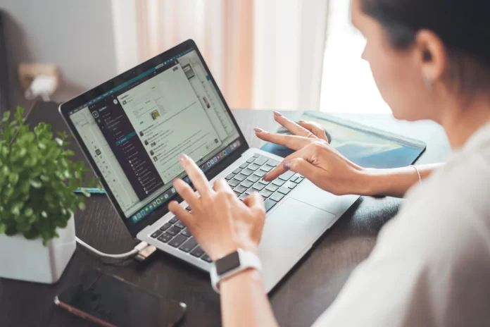 oleksandrpidvalnyi-telework-6795505-scaled.webp.webp