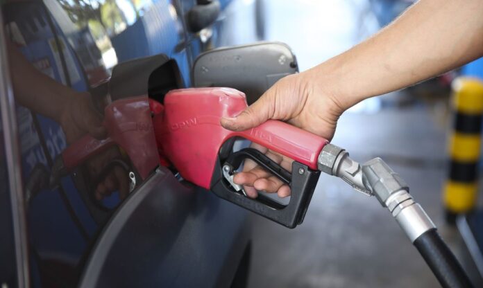 posto_de_gasolina_jfcrz_abr_0605223809_1.jpg