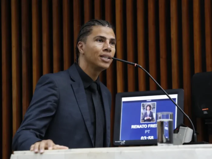 Conselho-de-Etica-da-Alep-aprova-pedido-de-cassacao-do-mandato-de-Renato-Freitas.webp