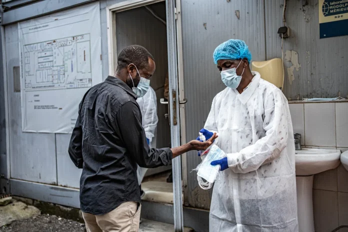 Instituto-Nacional-de-Pesquisa-Biomedica-em-Goma-na-Republica-Democratica-do-Congo-onde-sao-analisad.webp