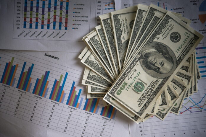 dolar-1-Freepik-10.jpg