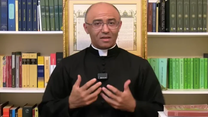padre-francoa-costa-1784047731050_v2_900x506.png-960x540-1.webp