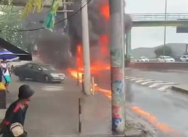 caminhao-incendiado.webp