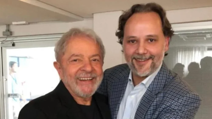 lula-e-marco-aurelio-de-carvalho-1659116292862_v2_900x506.webp