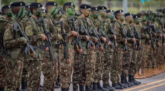 soldados-exercito-scaled.webp