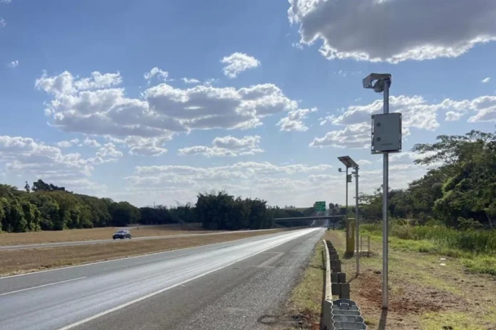 Vinte-radares-serao-instalados-em-rodovias-de-Sao-Paulo.-Veja-onde.webp