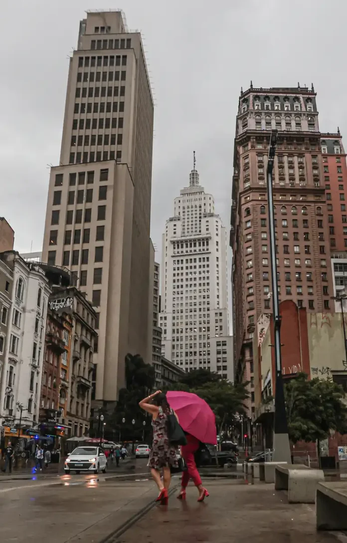 anhangabau_chuva_12_0.webp