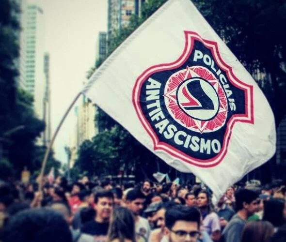 policiais-antifascismo-590x500-1.webp